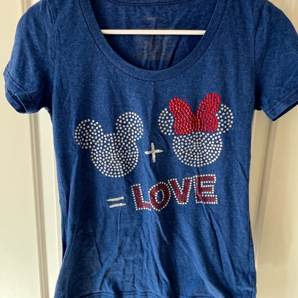 Disney Blue Love Mickey and Minnie Women’s Tee Size Small